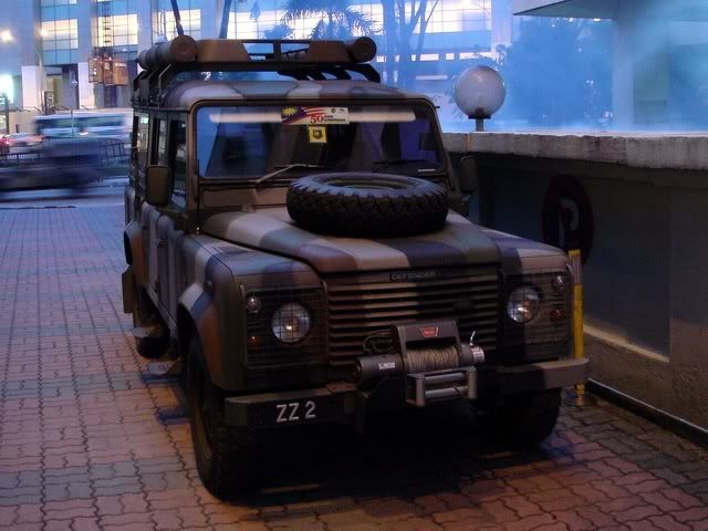ZZ2-LandRoverDefender.jpg